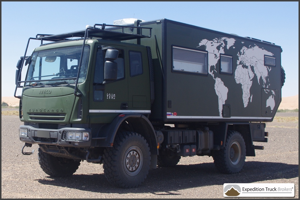 Iveco Eurocargo 4x4 vrachtwagen camoer