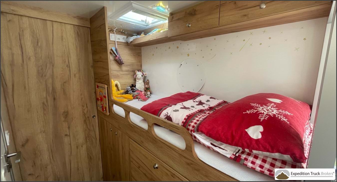 MAN TGM 13.290 Fernreisemobil Schlafzimmer