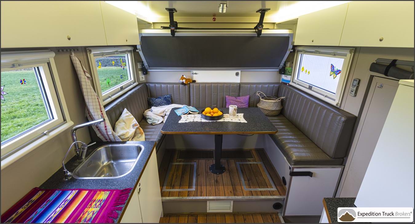 MAN TGM 18.330 4x4 Overland Truck sitting corner and guest bed