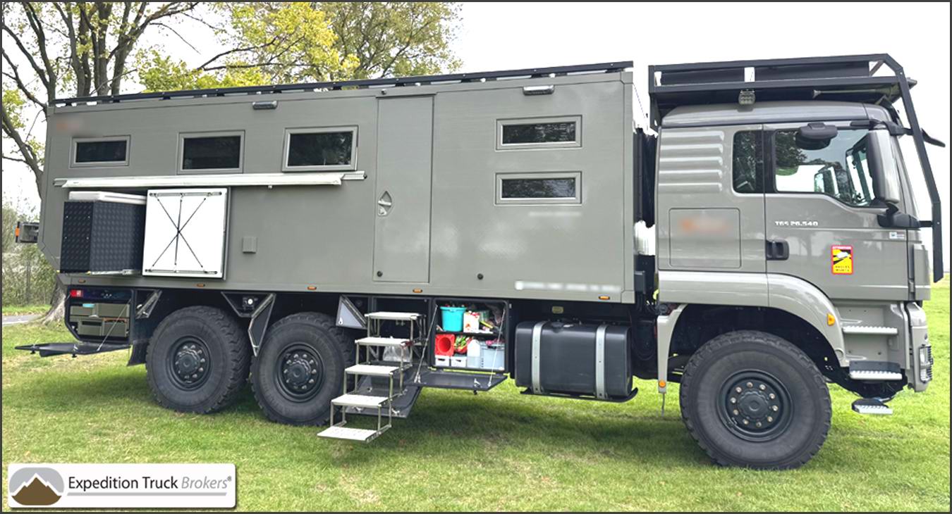 MAN TGS 6x6 Overland Familie Camper op reis