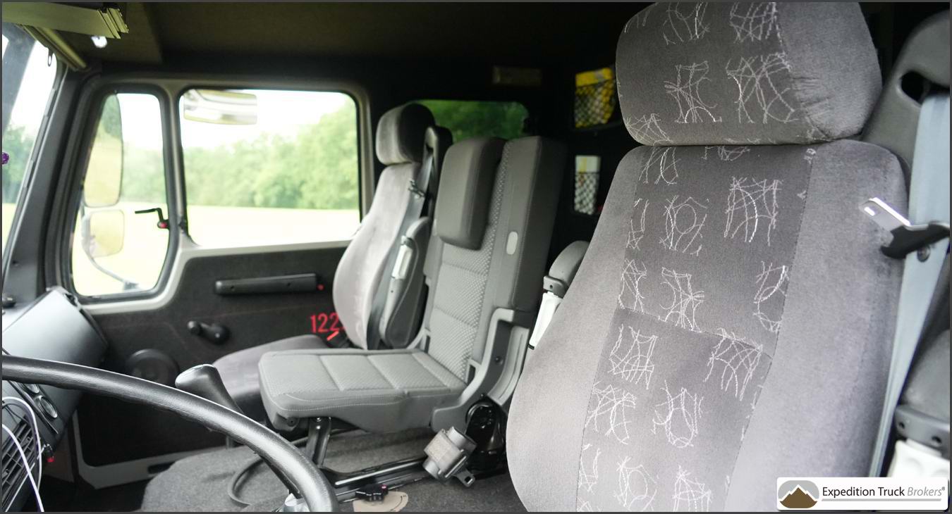 Mercedes 1222 extra sitzplatz