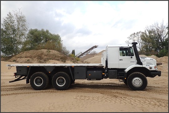 Mercedes Zetros 2733 6x6 Fahrgestell