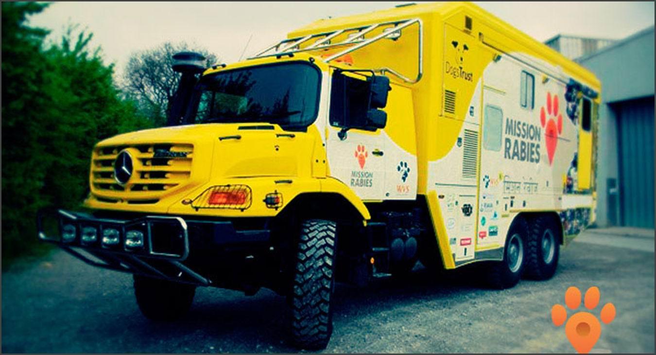 Mercedes Benz Zetros 6x6 Veterinary Hospital