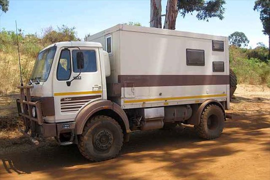 mercedes benz 4x4 camper